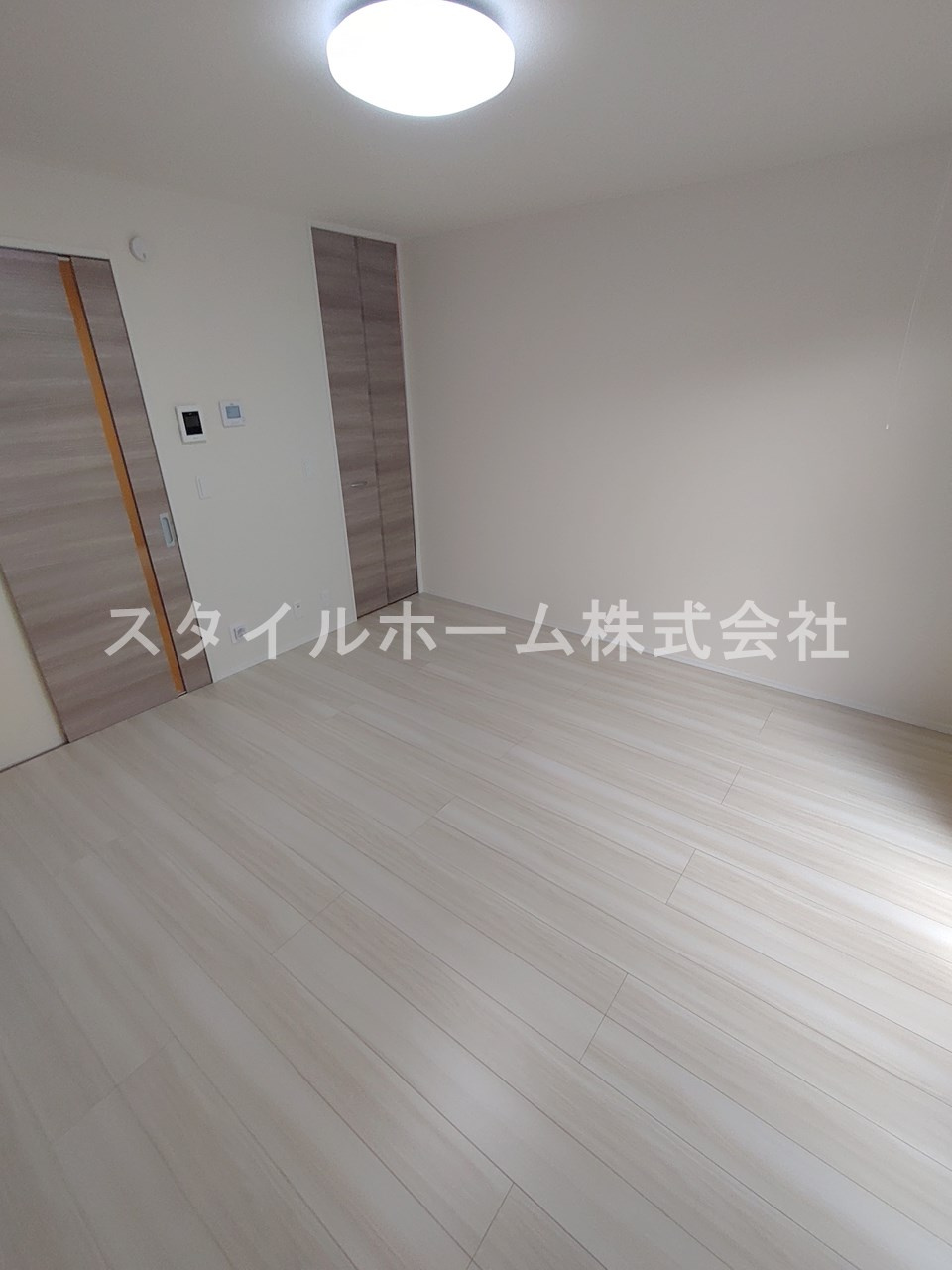 D-square古宿町の居間・リビング