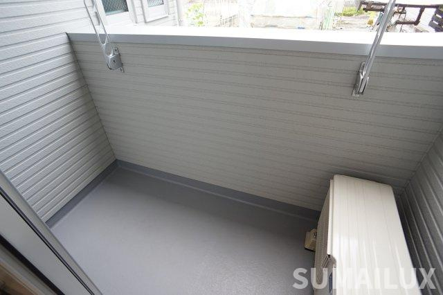 熊本市東区若葉３丁目のアパートのバルコニー