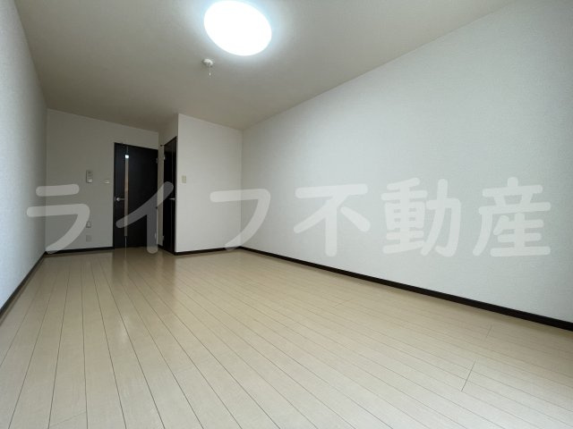 リバーサイド金岡七番館の洋室|広々とした洋室です