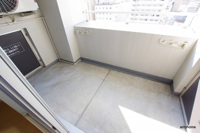 デュオン新大阪レジデンス　仲介手数料無料のバルコニー