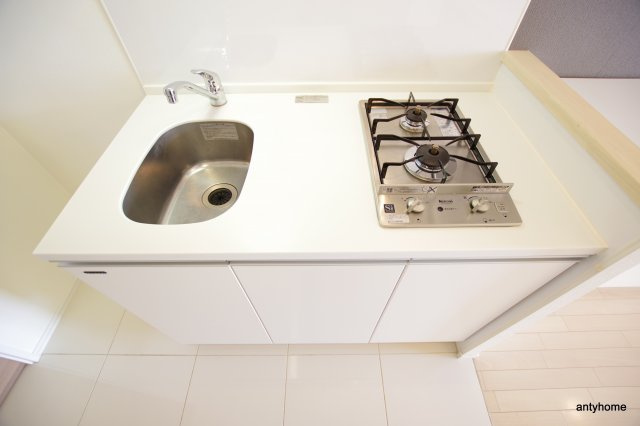 デュオン新大阪レジデンス　仲介手数料無料のキッチン