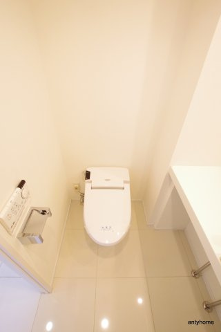 デュオン新大阪レジデンス　仲介手数料無料のトイレ