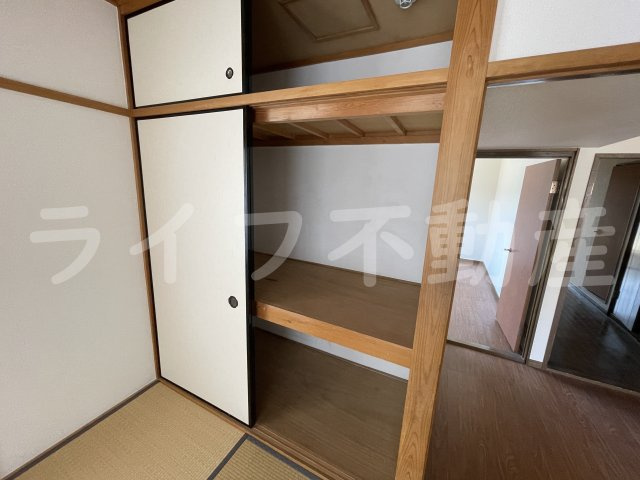 ラフォーレ大蓮の収納|こまごまとしたものを収納できそうですね