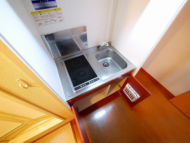 レオパレスゆう　藤ノ木のキッチン|お料理しやすいキッチンです