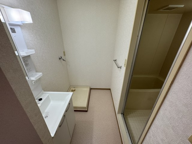 ソワサント成田Cの洗面所|洗面脱衣所