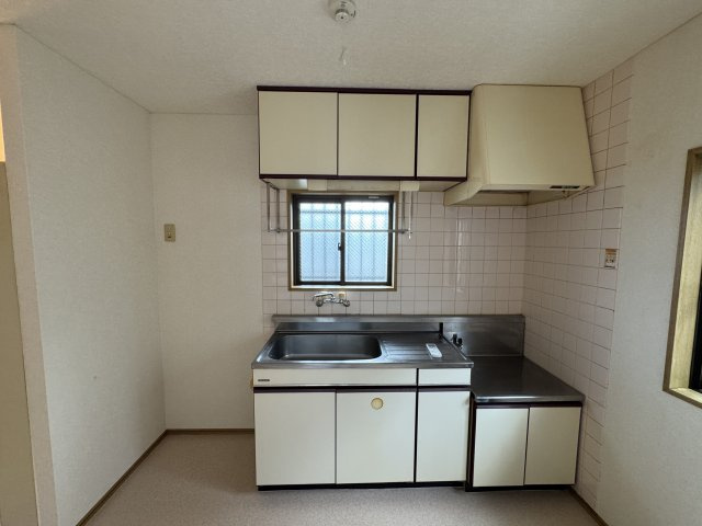 ソワサント成田Cのキッチン