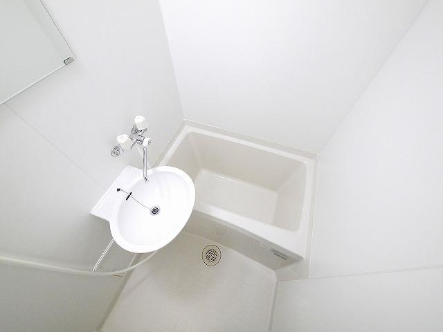 レオパレスゆう　藤ノ木の浴室|お風呂で日々の疲れを落としましょう