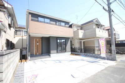 【外観】 | 三郷市高州3期 | 南向き道路で陽当りばっちし