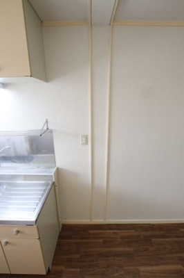 【その他】 | 八田ハイツA棟 | 冷蔵庫スペース