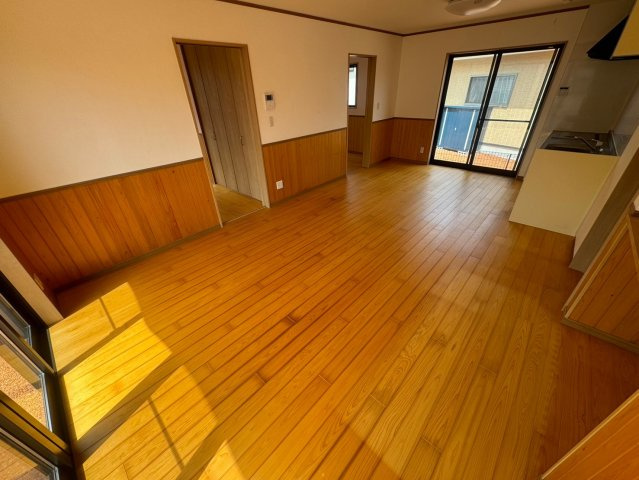 城島町青木島　中古平屋の居間・リビング