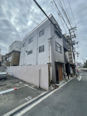 新喜多2丁目　2～3世帯住宅の前面道路含む現地写真