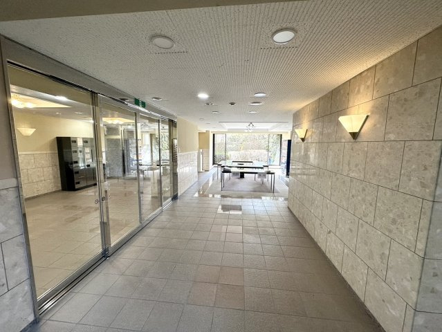 ダイアパレス多賀城のエントランス