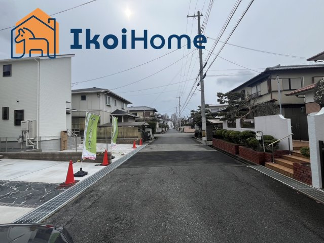 神戸市西区竹の台４丁目　A号地　新築戸建の前面道路含む現地写真|●年中無休：見学時間9:00～20:00・当日予約可●西区、垂水区、明石市初。弊社では契約前に新築戸建の住宅診断を無料で行っております。大きな買い物ですので石橋を叩いて渡ることをお勧めしております。