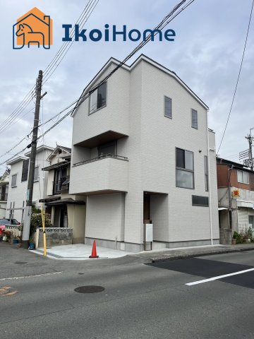 明石市大久保町わかば　新築戸建の外観|●年中無休：見学時間9:00～20:00・当日予約可●人気の大久保駅ミナミエリアに位置しています。大久保駅までは徒歩１４分と駅ちかです。