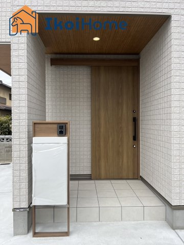 明石市大久保町わかば　新築戸建のエントランス|物件・当店の最寄り駅まで無料送迎サービスございます。買い物のついでに、用事のついでに、ちょっとした空き時間にも対応致します！最短、10分で指定場所までお迎えに向かいます！まずはお問い合わせください！