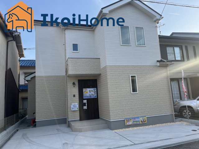 明石市大久保町大窪　新築戸建の駐車場|～ご見学に関して～　平日や夜間でもご案内は可能です。お仕事の形態が多様化しておりますので、決まったお時間では中々身動きが取れないお客様も臨機応変に対応させて頂きます。