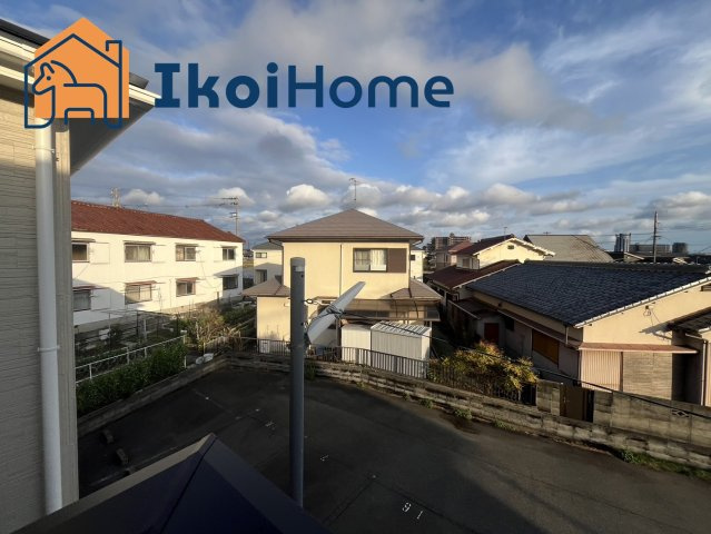 明石市二見町福里　新築戸建　２号地の展望|●年中無休：見学時間9:00～20:00・当日予約可●南東向きバルコニーがついています。バルコニーには屋根がございません。
８～万円バルコニー屋根が設置できます。これで小雨が降っても濡れず、安心です。