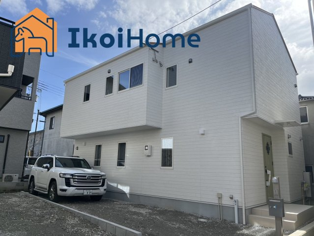 明石市魚住町清水　新築戸建　全4区画　4号地の外観|●資料・カタログのご請求無料●現地見学可能●4区画分譲販売のうち、こちらは第4号地になります。敷地内には普通車2台を駐車することができます。高い建物もなく日当たりや通風も良好です。