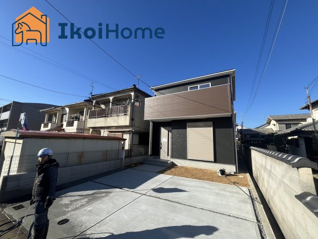 神戸市西区上新地2丁目　新築戸建の外観|●年中無休：見学時間9:00～20:00・当日予約可●バス停から徒歩5分の場所にあります。小学校分、中学校までは徒歩7分とお子様がいらっしゃるご家族様にもお勧めです。