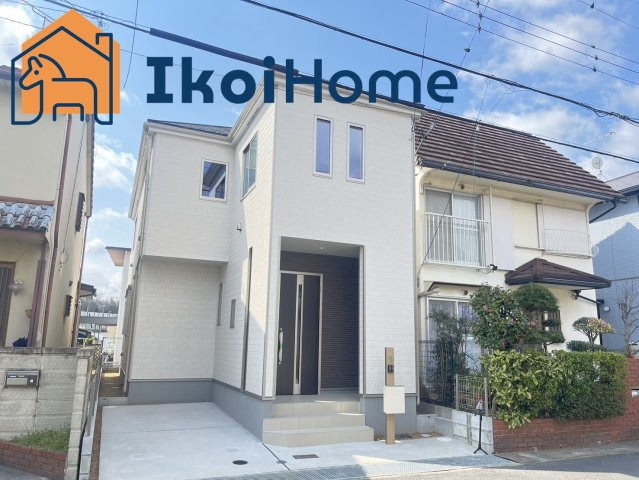 神戸市西区南別府4丁目　新築戸建の外観|●資料・カタログのご請求無料●現地見学可能●敷地内にはお車を1台駐車することができます。閑静な住宅街にあり、明石駅まではバスで12分の距離です。部屋数も多く、広いバルコニーは南向きです。