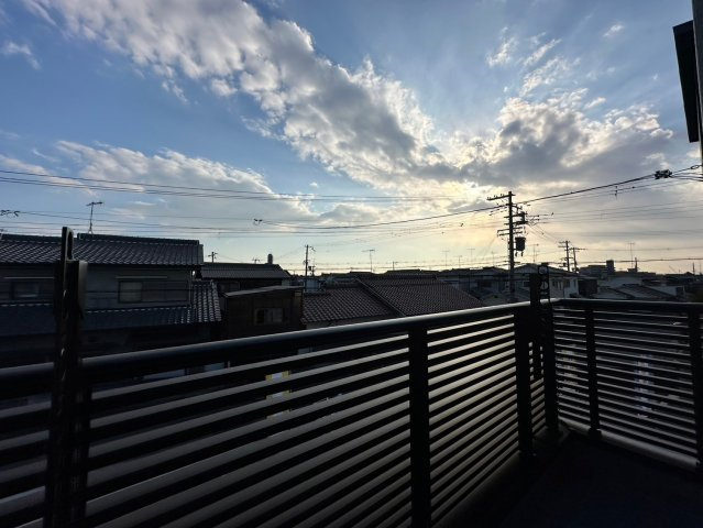 明石市魚住町西岡　新築戸建　3区画　Ｃ号棟の展望|●年中無休：見学時間9:00～20:00・当日予約可●南東向きバルコニーがついています。バルコニーには屋根がございません。