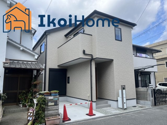 明石市立石2丁目　新築戸建の外観|●資料・カタログのご請求無料●現地見学可能●敷地には1台お車を駐車できます。オール電化住宅で光熱費を削減できるほか火災の危険性も低いです。周辺には商業施設も多く便利な立地です。