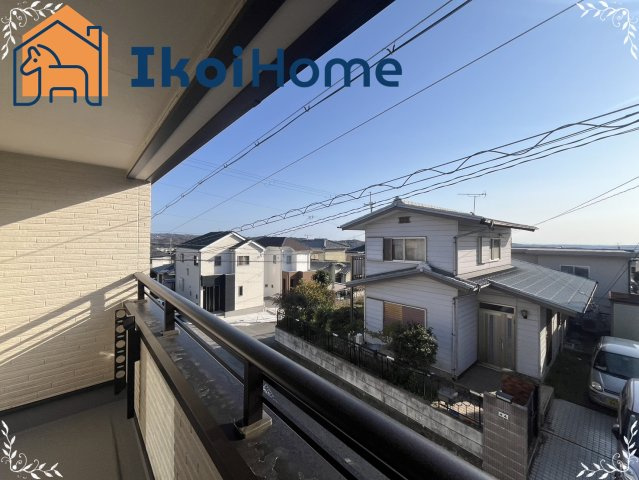 神戸市西区富士見ヶ丘5丁目　新築戸建　1号地の展望|●年中無休：見学時間9:00～20:00・当日予約可●バルコニーが広くたくさん干せるだけでなく、屋根がついているので雨の日でもお洗濯物を干すことができます。