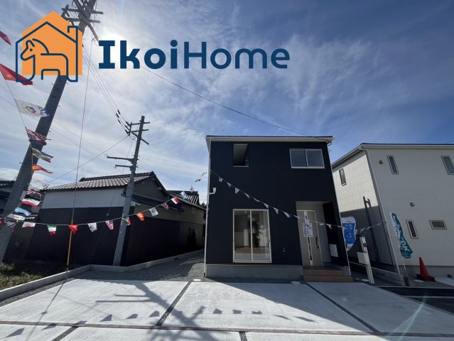 明石市魚住町長坂寺　第3　新築戸建　第3号棟の外観|●資料・カタログのご請求無料●現地見学可能●こちらは4区画あるうちの第3号棟になります。敷地内に縦列2台お車を駐車することができます。また、スペースが広いので外作業がしたいという方にもお勧めです。