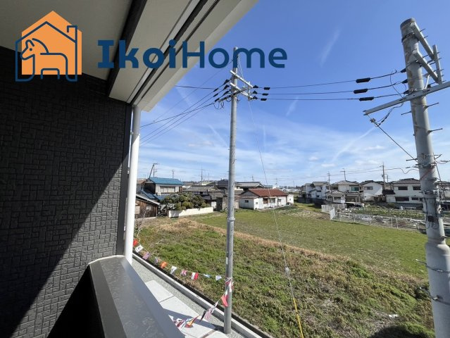 明石市魚住町長坂寺　第3　新築戸建　第3号棟の展望|●年中無休：見学時間9:00～20:00・当日予約可●バルコニーは広く屋根付きになっているので雨の日でもお洗濯物を干すことができます。また、お子様との遊び場としても十分な空間があります。