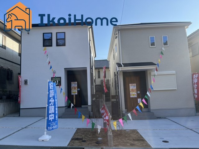 神戸市西区学園東町4丁目 新築一戸建　2号地の駐車場|～ご見学に関して～　平日や夜間でもご案内は可能です。お仕事の形態が多様化しておりますので、決まったお時間では中々身動きが取れないお客様も臨機応変に対応させて頂きます。