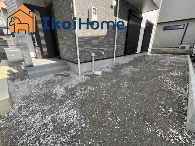 明石市魚住町清水　新築戸建　全4区画　3号地の駐車場|●資料・カタログのご請求無料●現地見学可能●部屋数がかなり多く、こちらは３SLDKとなっています。収納力も高く、お部屋を分けたい方には特におすすめです。