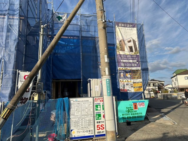 明石市藤が丘2丁目　第1号地　新築戸建の前面道路含む現地写真|●年中無休：見学時間9:00～20:00・当日予約可●小学校や中学校までは徒歩15分から20分程度となっています。