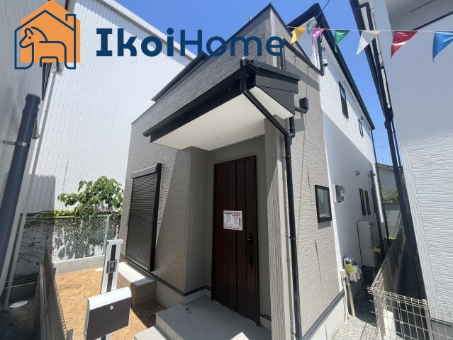 神戸市西区北別府町4丁目　第9西区北別府　新築戸建　第3号地の外観|2台縦列駐車が可能です。スーパーや小学校も近くにあり、バス停も徒歩5分で住みやすい立地です。