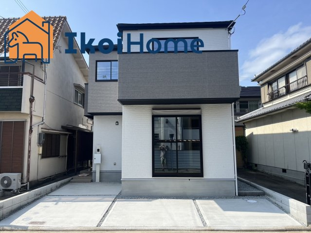 明石市西明石町　3期　新築戸建の外観|完成予定は2024年10月上旬。お車2台駐車可能です。南向きで日当たりも良好。便利な立地です。