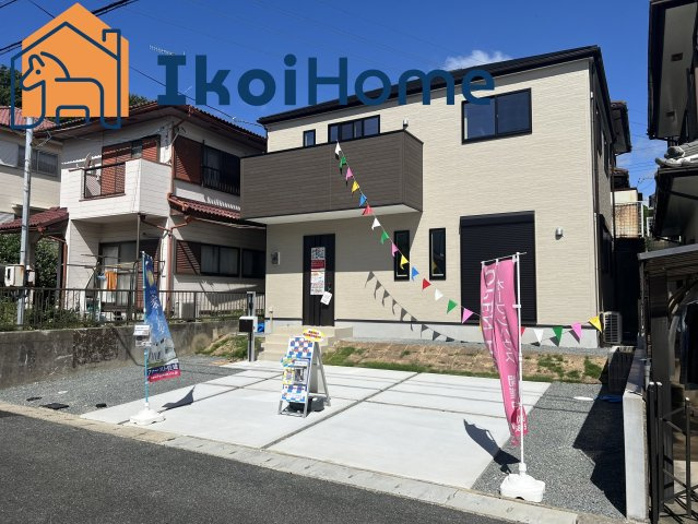神戸市西区天が岡　新築戸建の外観|駐車3台可能。通風・陽当り良好。前道6ｍで広々。整形地で家具の配置がしやすい人気の間取りです。