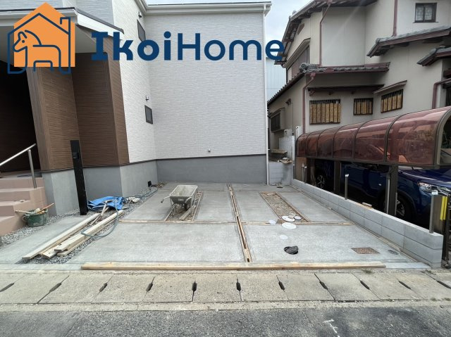 神戸市西区長畑町　新築戸建の駐車場|●年中無休：見学時間9:00～20:00・当日予約可●駐車場はL字2台になります。普通車2台可能です。