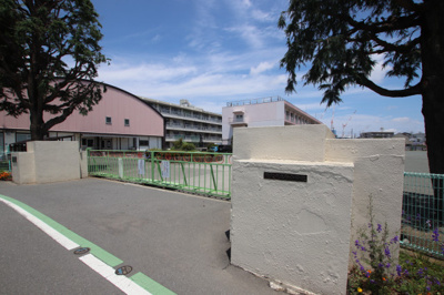 所沢市立南小学校まで1000m