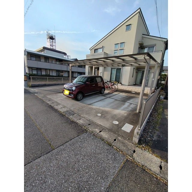 岐阜市栄新町２丁目の駐車場の駐車場