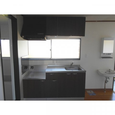 本巣市仏生寺のアパートのキッチン