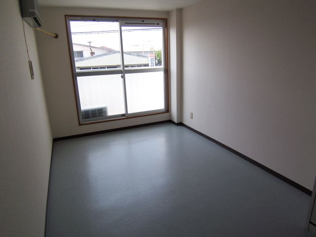 セレーネハイム第27の居間・リビング|イメージ写真（反転あり）