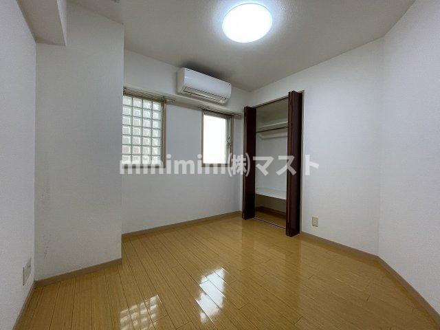 アリスマナーガーデン四天王寺の居間・リビング