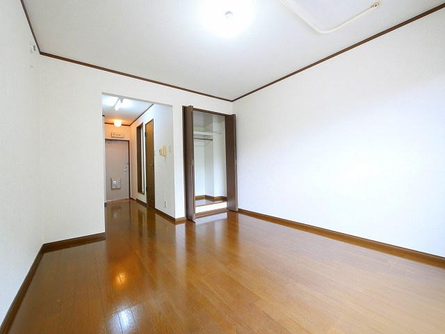 パセオ学園前の洋室