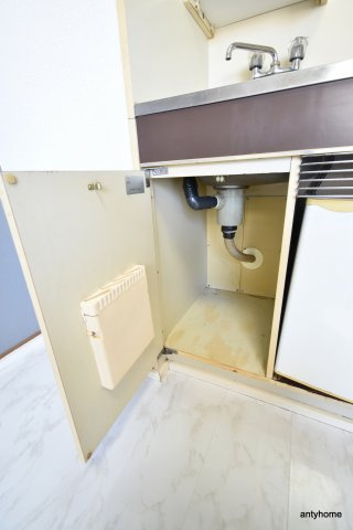 リアライズ江坂　仲介手数料無料の収納