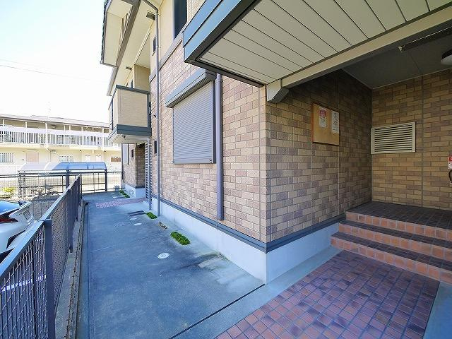 スターブル西大寺のエントランス|清潔なエントランスです