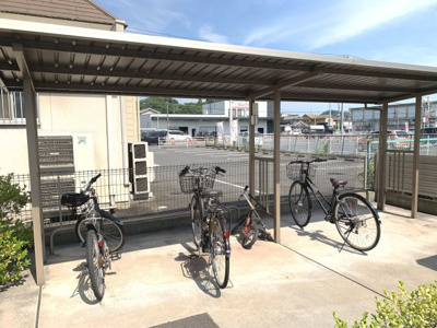 【その他共用部分】 | アメニティ　イン　大門 | 屋根付き駐輪場