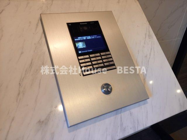 ファステート神戸アモーレのエントランス