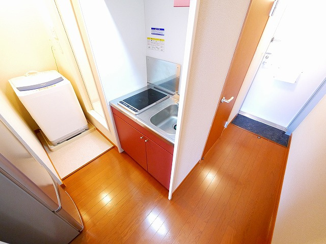 レオパレスＩＲＩＳＣＯＵＲＴのキッチン|コンパクトで使い勝手の良いキッチンです