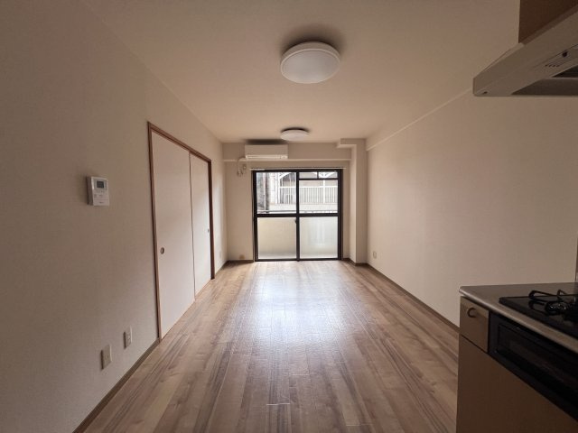 ラフェスタ二見の居間・リビング