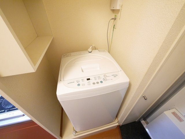 レオパレスＭＯＡの設備|嬉しい室内洗濯機置き場がございます。