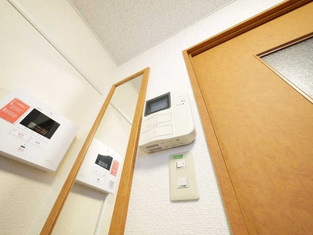 レオパレスＭＯＡのセキュリティ|モニター付きインターホンもございます。